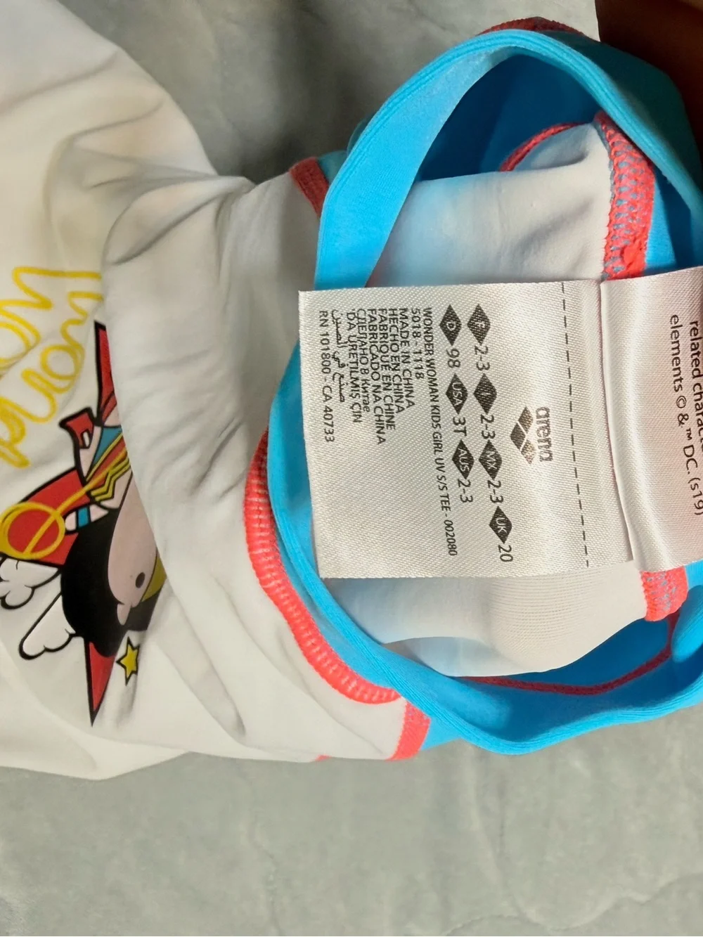 Wonder Woman‎ Kids Rash Guard - White & Bright Blue size 2-3